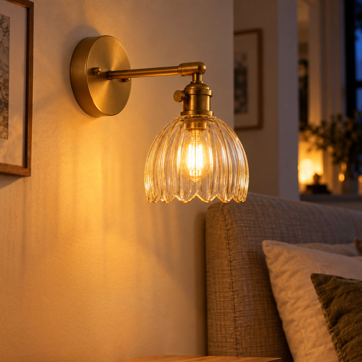 Wandleuchte Retra - Vintage-Design mit geripptem Glas