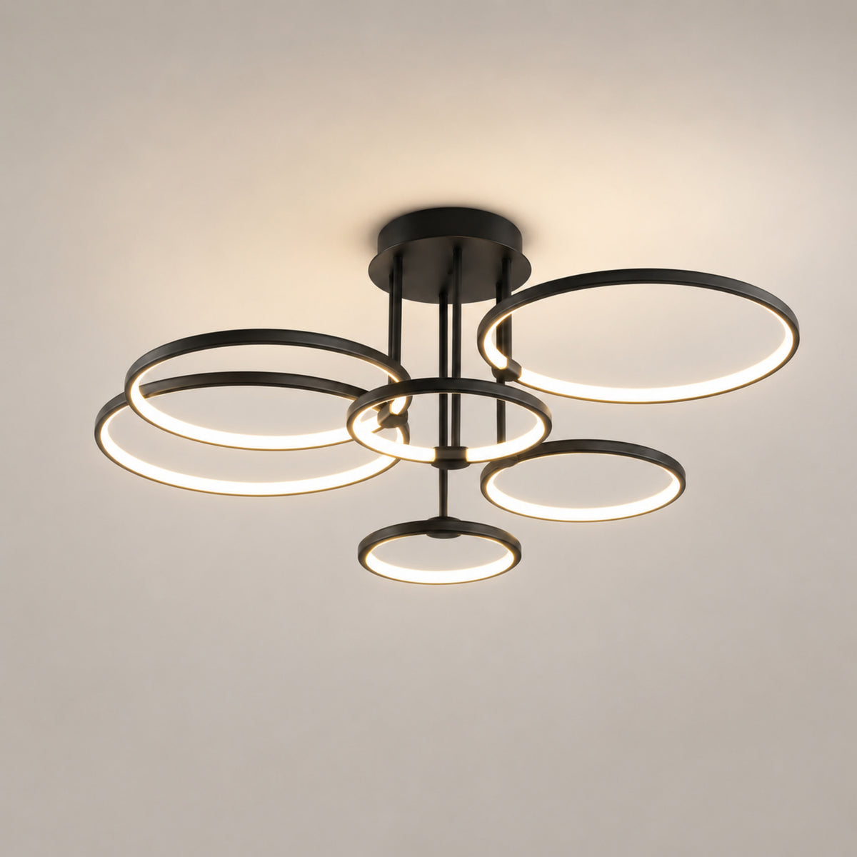 Deckenleuchte Vantis - Eleganter Ringe-Look