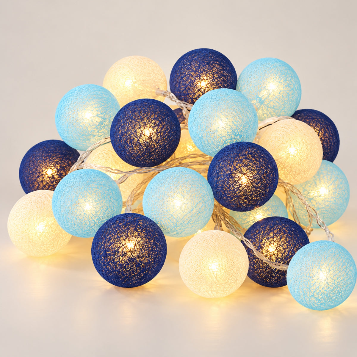 LED Lichterkette Cottira - Kuschelige Baumwollkugeln in 9 Farben