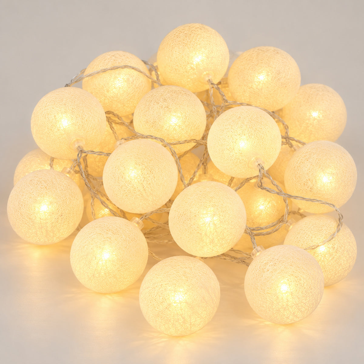 LED Lichterkette Cottira - Kuschelige Baumwollkugeln in 9 Farben