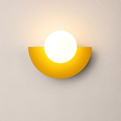 Wandleuchte Halvo - Geometrische LED-Designleuchte im Halbkreis
