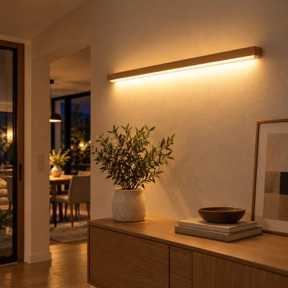 Wandleuchte Ligno - Lineares Spiegel-Design aus Holz