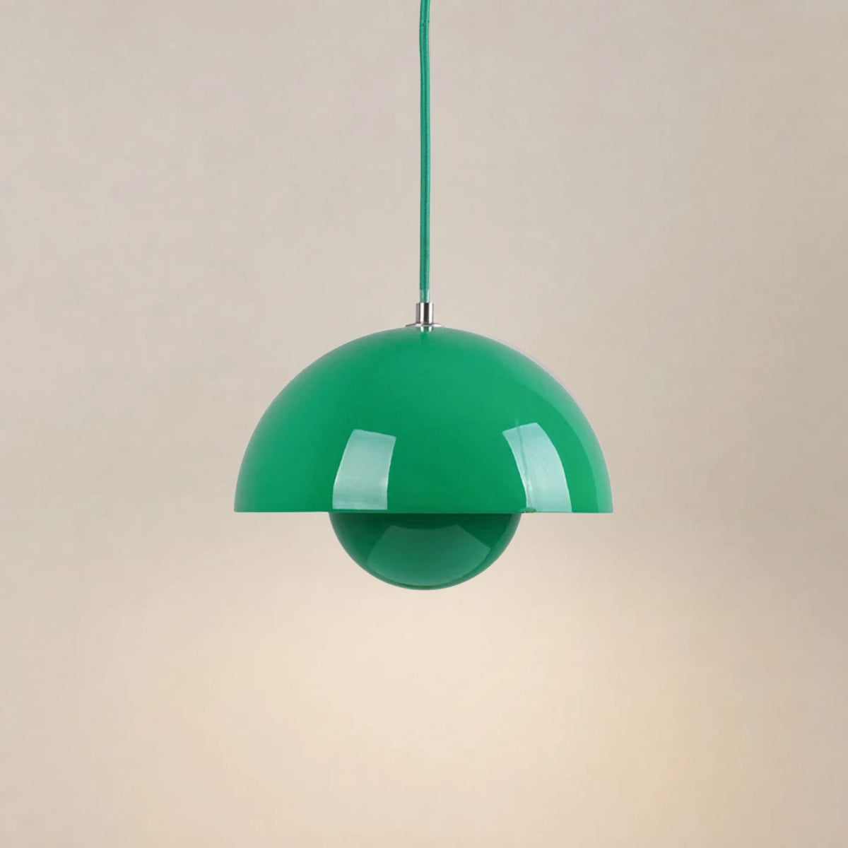 Pendelleuchte Solvi - Ikonisches Design in 16 Farben