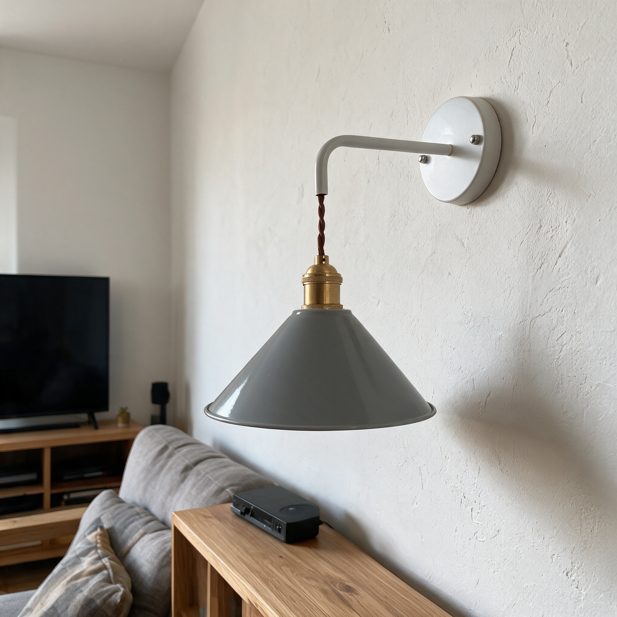 Wandleuchte an der Wohnzimmer-Feature-Wand