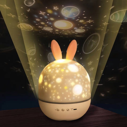 Sternenprojektor Hase mit Lichtkegel und Sternenprojektion